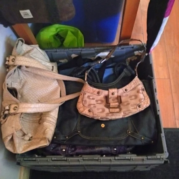 Ton a stuff - Picture 4 of 17